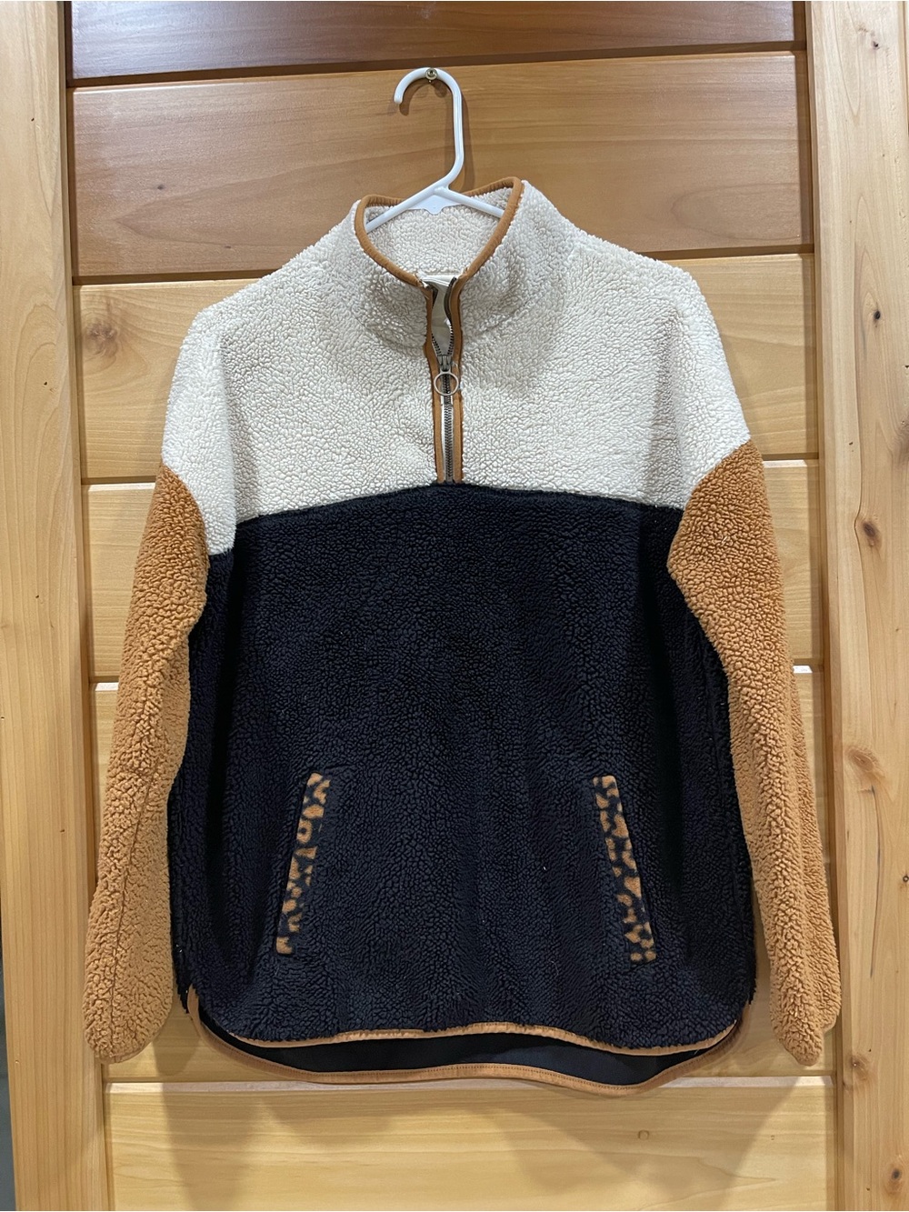 Time and Tru Colorblock Sherpa Pullover - Black, Cream & Tan